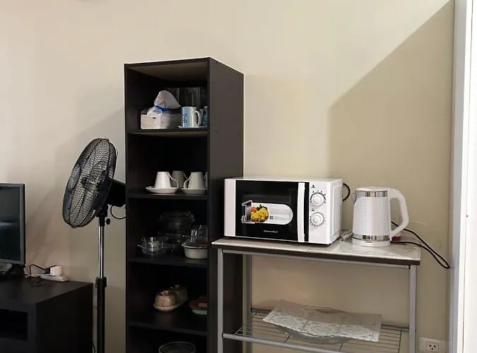 Fully Furnished 1 Bedroom Unit Apartment Manila